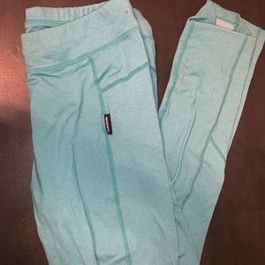 Dakine mid-weight thermal base layer